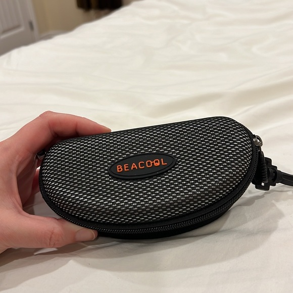 Sports Sunglasses - Picture 5 of 5